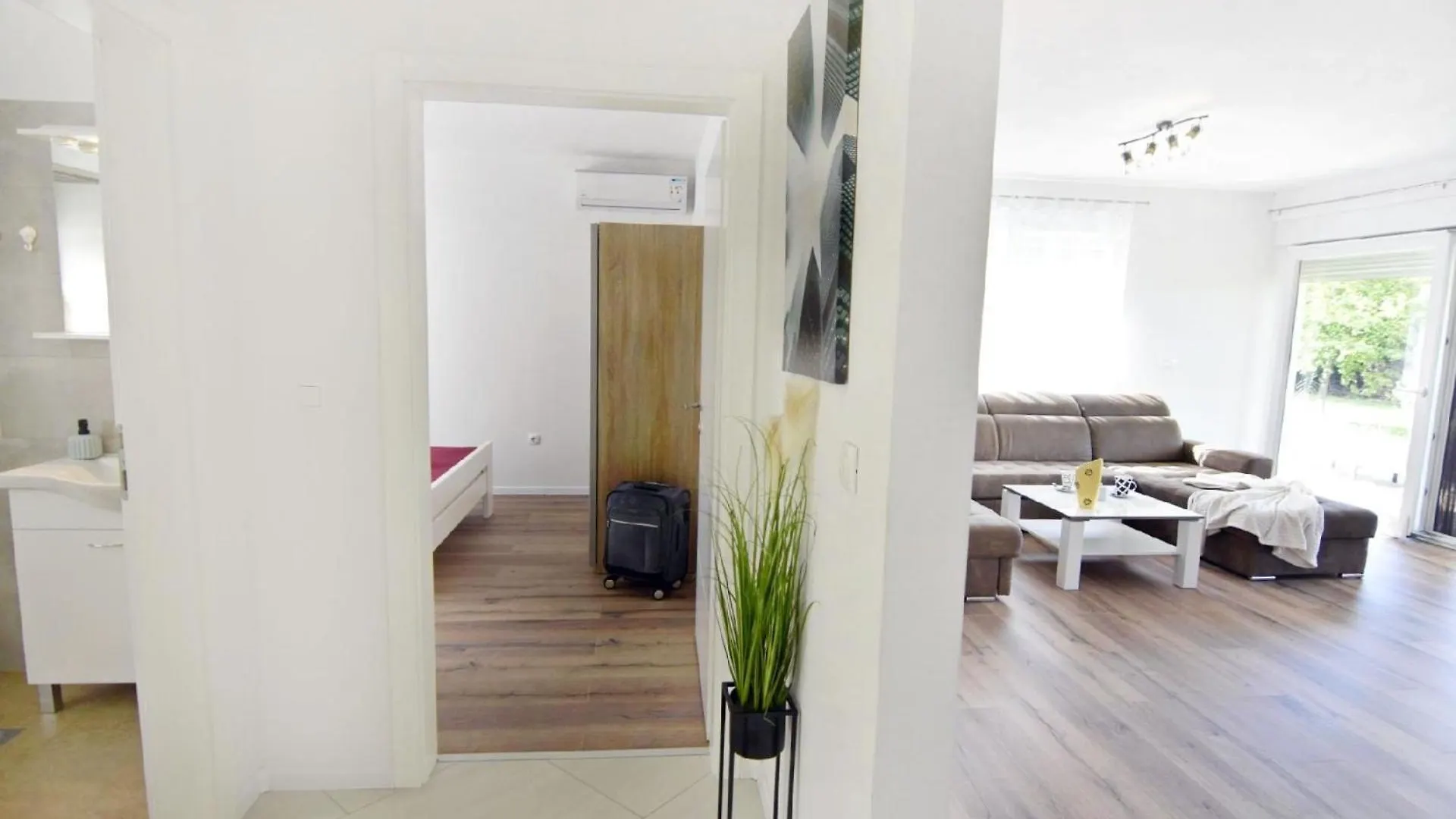 Grosses Ferienhaus In Buroli Mit Privatem Pool Croácia